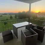 Helle Mit Grossem Balkon In In Der Suedeifel Bei Bitburg Apartmán Nattenheim