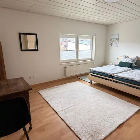 Helle Mit Grossem Balkon In In Der Suedeifel Bei Bitburg *