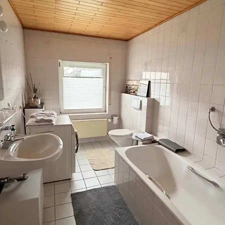 Daire Helle Mit Grossem Balkon In In Der Suedeifel Bei Bitburg *