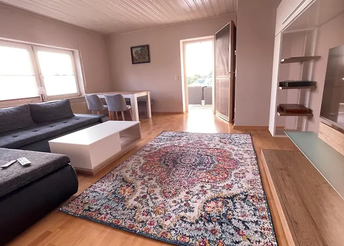 Helle Mit Grossem Balkon In In Der Suedeifel Bei Bitburg *