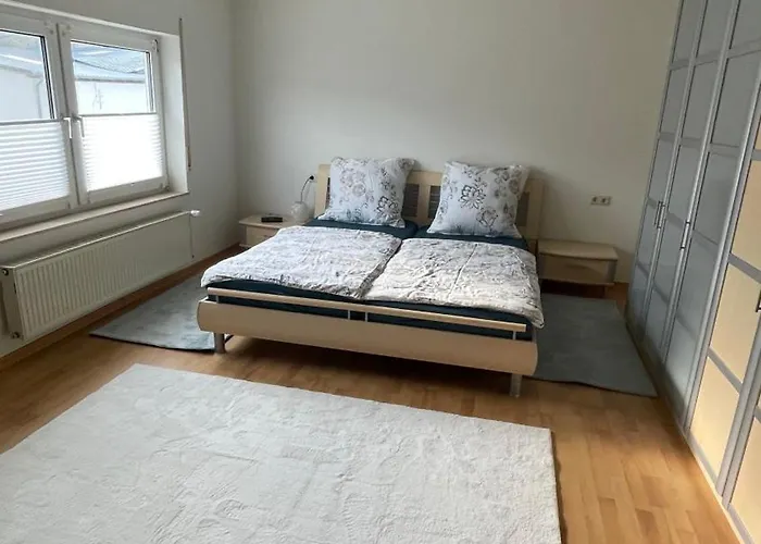 Helle Mit Grossem Balkon In In Der Suedeifel Bei Bitburg * Nattenheim